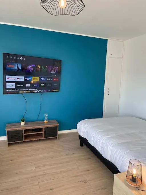 Le Niel - Spacieux - Wifi - Parking Gratuit 19H-7H Apartment Clermont-Ferrand France