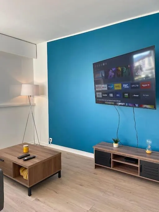 Le Niel - Spacieux - Wifi - Parking Gratuit 19H-7H Apartment Clermont-Ferrand