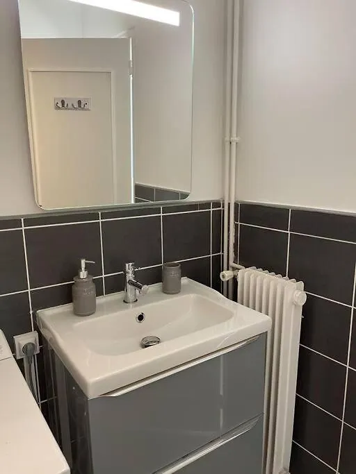 Le Niel - Spacieux - Wifi - Parking Gratuit 19H-7H Apartment Clermont-Ferrand 0*,