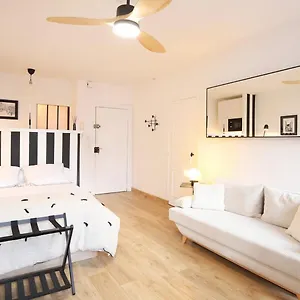 Appartement Hyper Centre Avec Balcon, Clermont-Ferrand