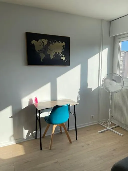 Apartment Ferienwohnung Le Niel - Spacieux - Wifi - Parking Gratuit 19H-7H Clermont-Ferrand